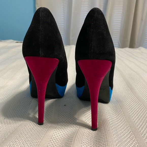 Color Block Pumps - Picture 4 of 5